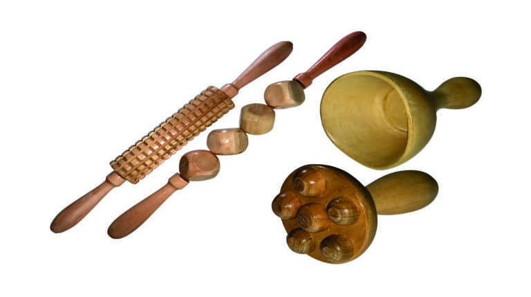O Kit Maderoterapia é um conjunto de acessórios desenvolvido para técnicas corporais e estéticas, indicado para modelagem corporal, estímulo muscular e drenagem.